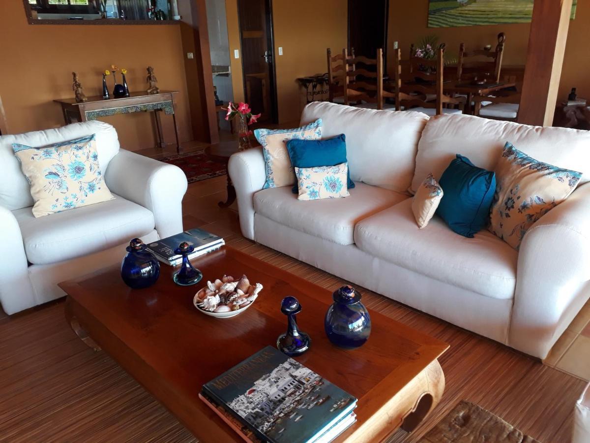 Luxury Suites Vila Indonesia Гаропаба Екстериор снимка