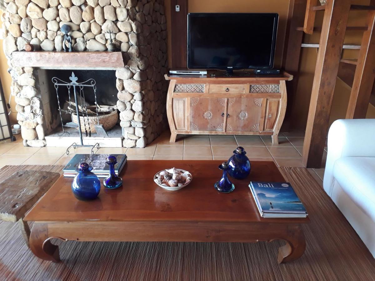 Luxury Suites Vila Indonesia Гаропаба Екстериор снимка