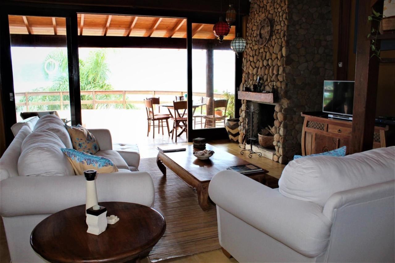 Luxury Suites Vila Indonesia Гаропаба Екстериор снимка
