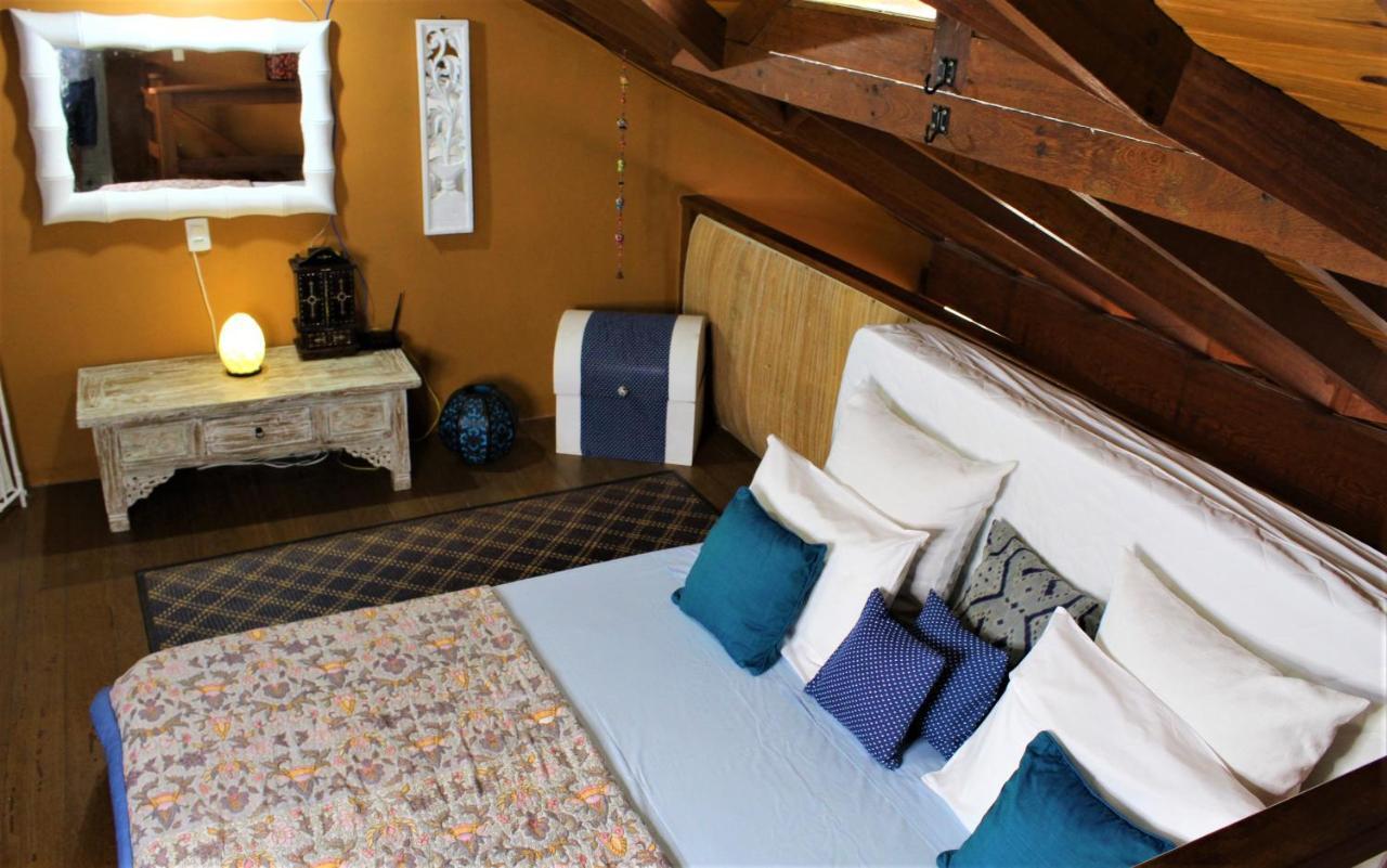 Luxury Suites Vila Indonesia Гаропаба Екстериор снимка